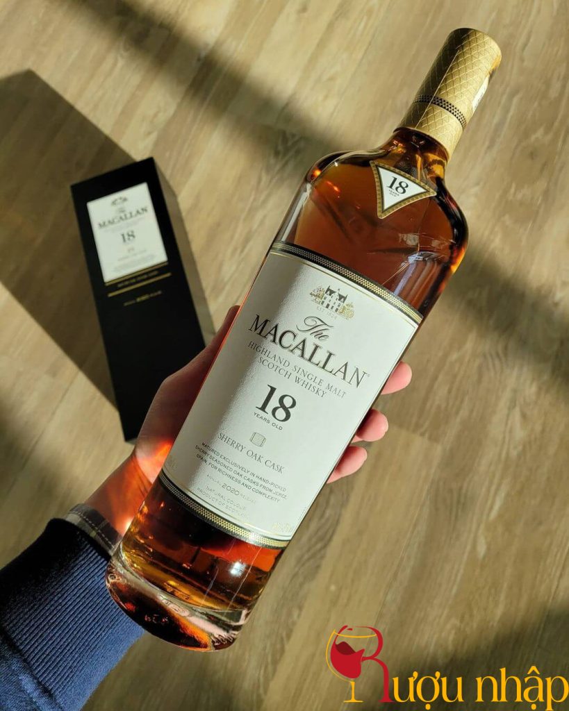Rượu Macallan 18 năm Sherry Oak