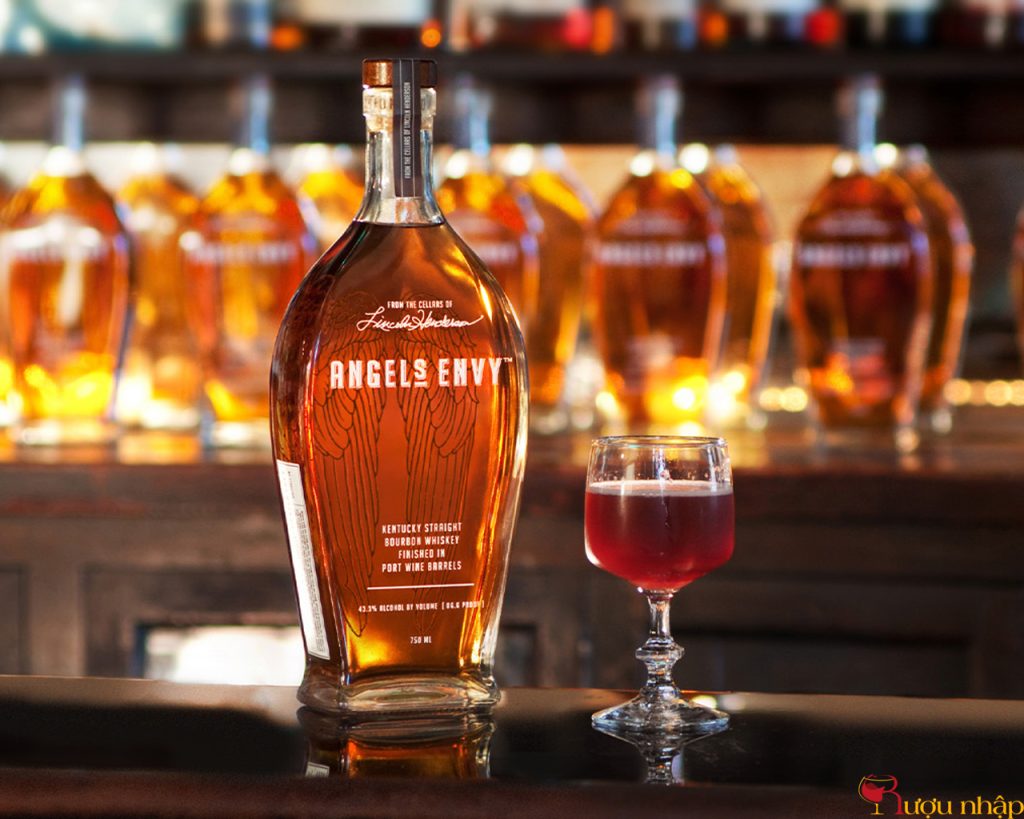 Rượu Angel’s Envy Bourbon Port Cask