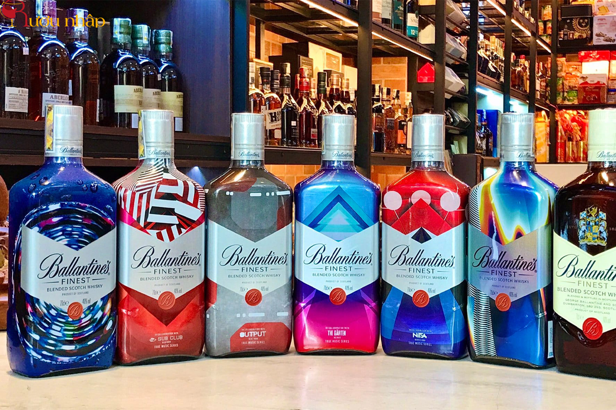 Bức tranh đầy màu sắc từ Ballantine’s