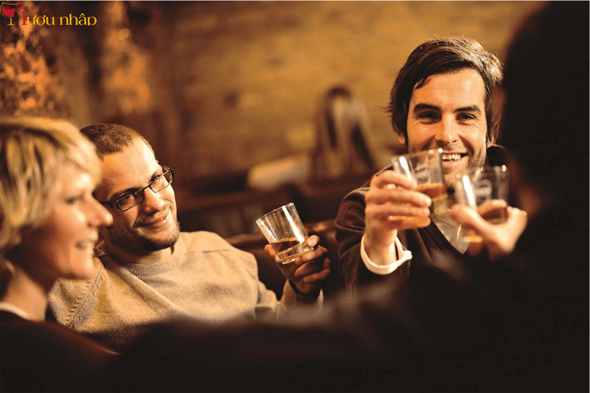 Tăng cường sức khỏe với rượu Whisky