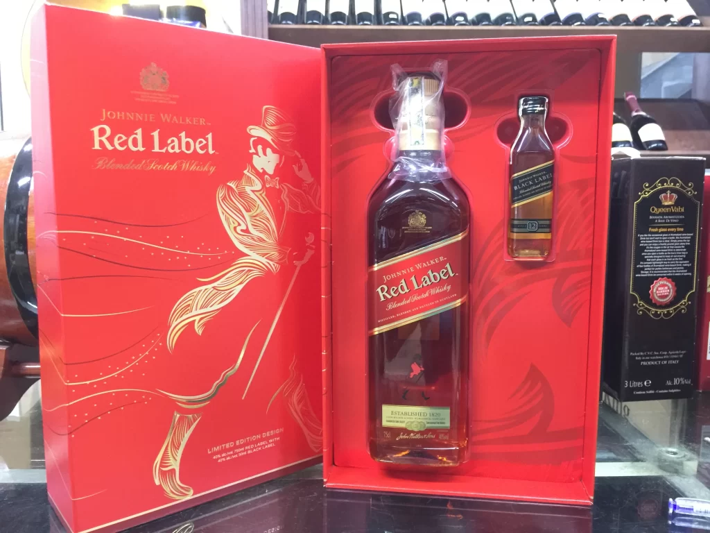 Rượu Johnnie Walker Red Lable (Nhãn Đỏ)