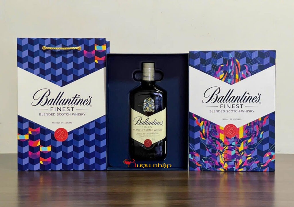 Rượu Ballantine’s Finest hộp quà tết 2024 Giáp Thìn