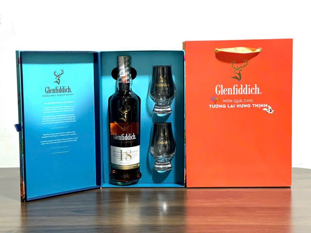 Rượu Glenfiddich 18 Năm Hộp Quà Tết 2024