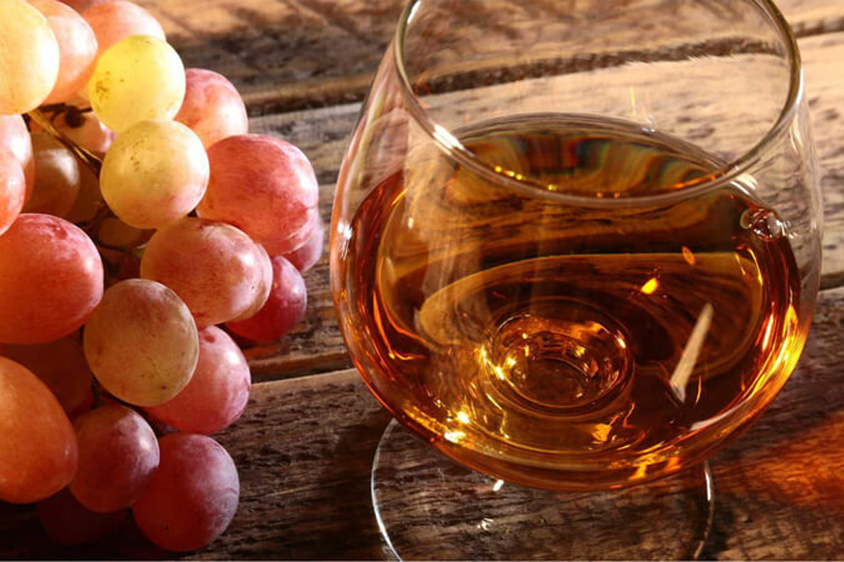 Quy trình sản xuất rượu Brandy đạt tiêu chuẩn và chi tiết