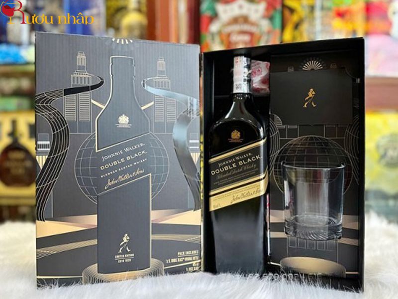 Johnnie Walker Double Black Label Hộp Quà Tết 2025