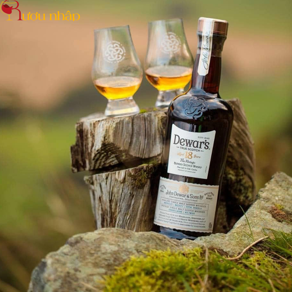 Rượu Dewar's 18 Blended Whisky