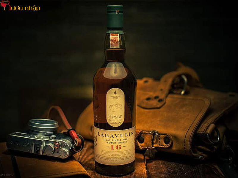 Rượu Lagavulin 16 Năm - Whisky Khói