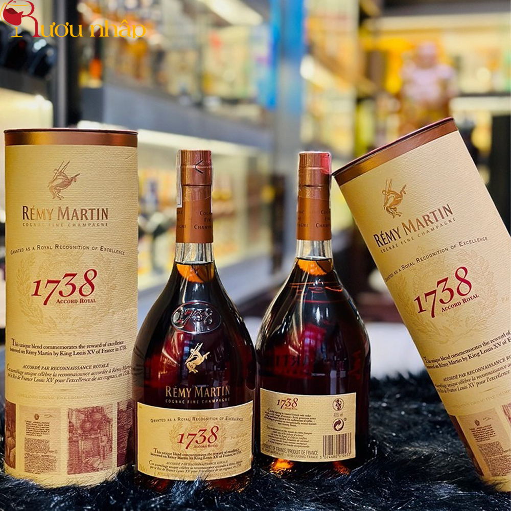 Rượu Remy Martin 1738 Accord Royal Sự kết hợp VSOP & XO