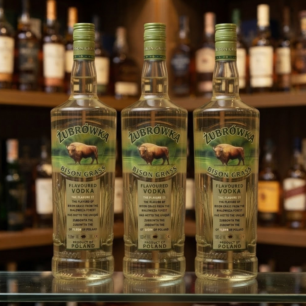 Rượu Vodka Zubrowka Bison Grass 1 Lít – Hương Cỏ Bison Đặc Trưng Ba Lan