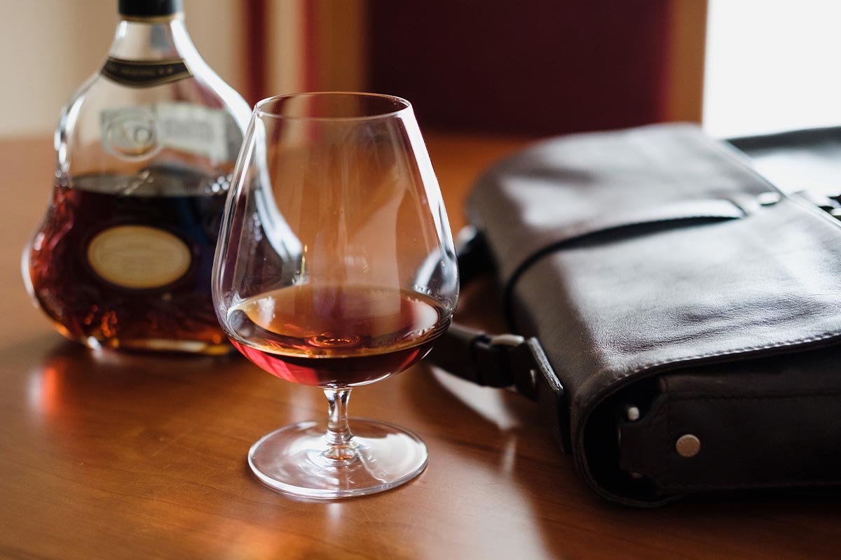 Hướng dẫn thưởng thức rượu Hennessy đúng cách