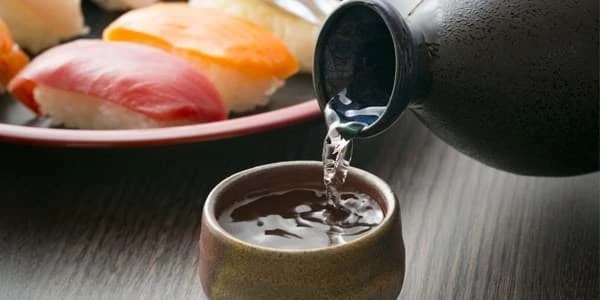 Rượu Sake Nhật Bản