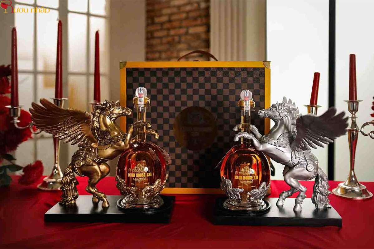Rượu con ngựa Thần Pegasus (ngựa cánh) Whisky Pháp 550ml