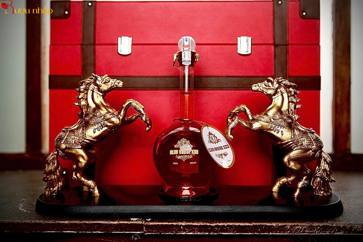 Rượu linh vật Tết Bính Ngọ 2026