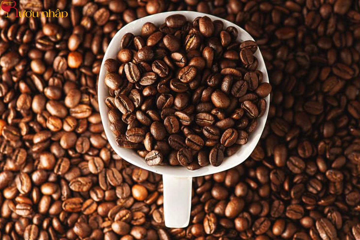 Rượu Kahlua sử dụng cà phê anh đào hảo hạng