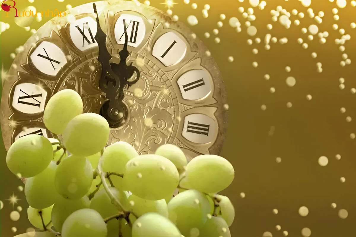 Tục lệ ăn 12 quả nho đón năm mới của người Tây Ban Nha