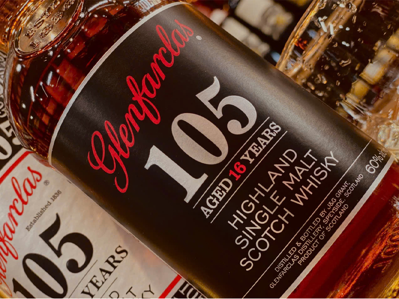 Glenfarclas 105 Cask Strength 16 Year Old Chính Hãng
