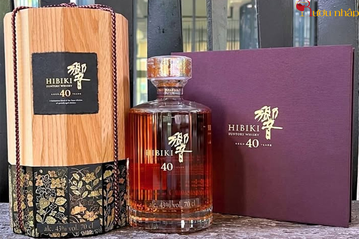 Rượu Hibiki 40 Years Old Blended whisky