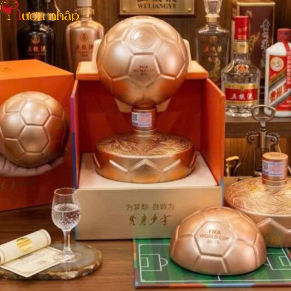 Rượu Ngũ Lương dịch Wuliangye FIFA World Cup Golden Ball 1500ml
