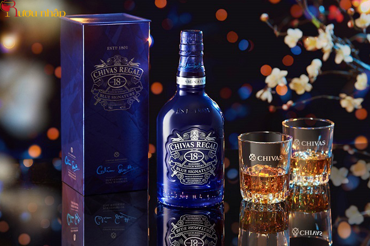 Chivas 18 Blue Signature giá bao nhiêu?