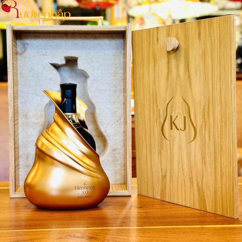 Rượu Hennessy Xo Kim Jones Limited Edition Bostonmartin