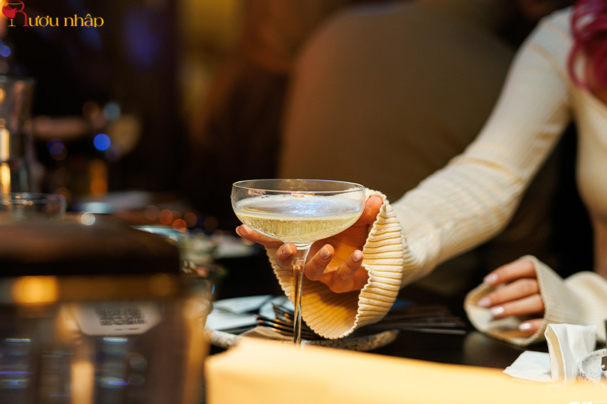 Cách kết hợp món ăn cùng Champagne