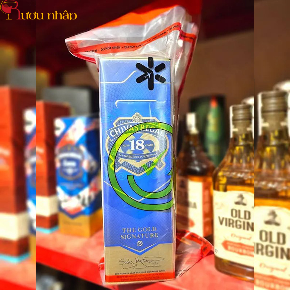 Chivas 18 Năm 1 lít Xách Tay Mẫu Mới