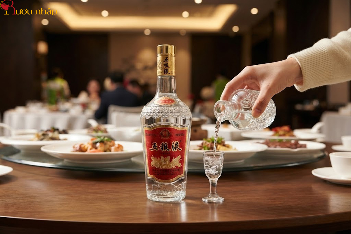 Review hương vị Ngũ Lương Dịch 52 độ